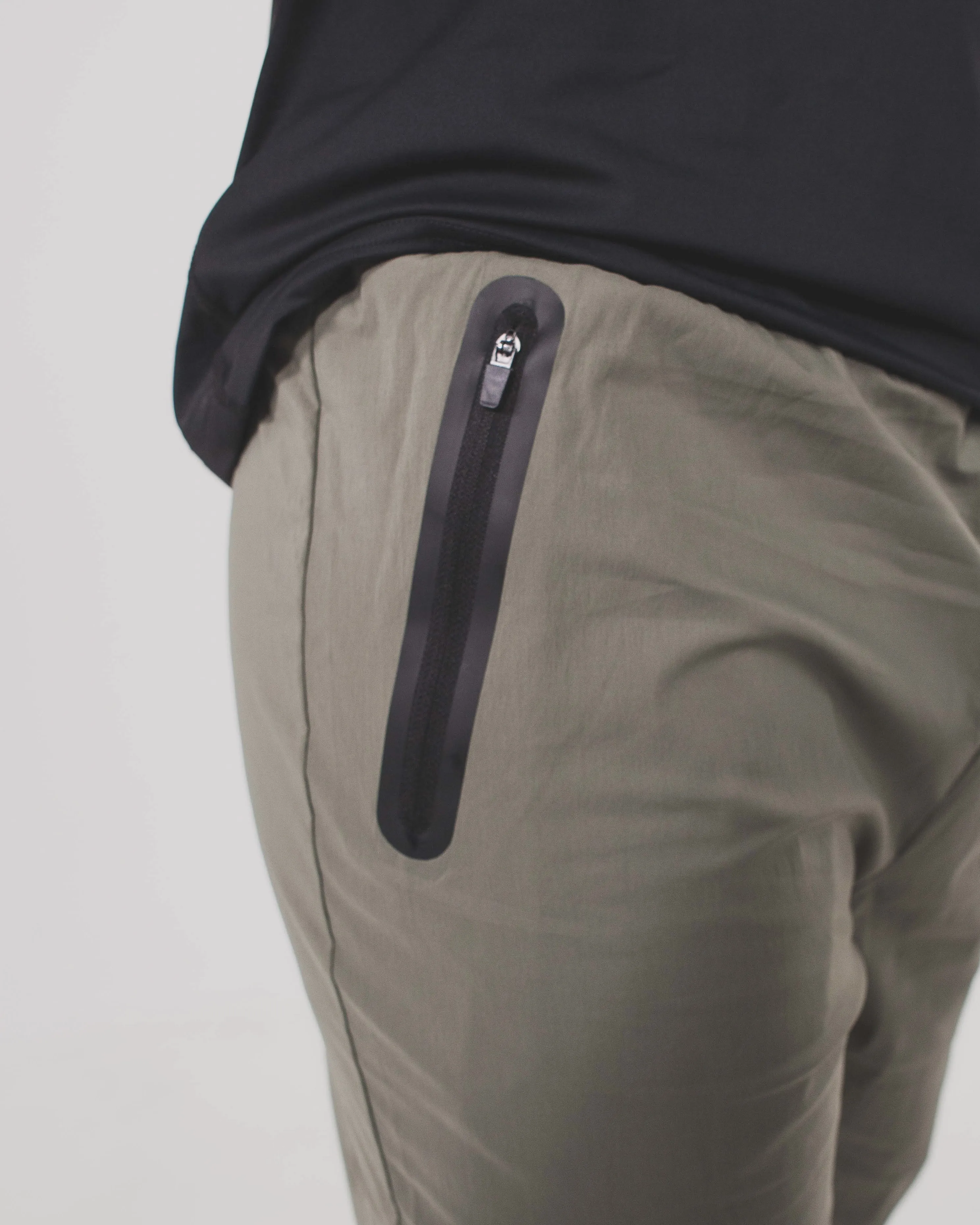 Active Cargo Joggers - Matte Green