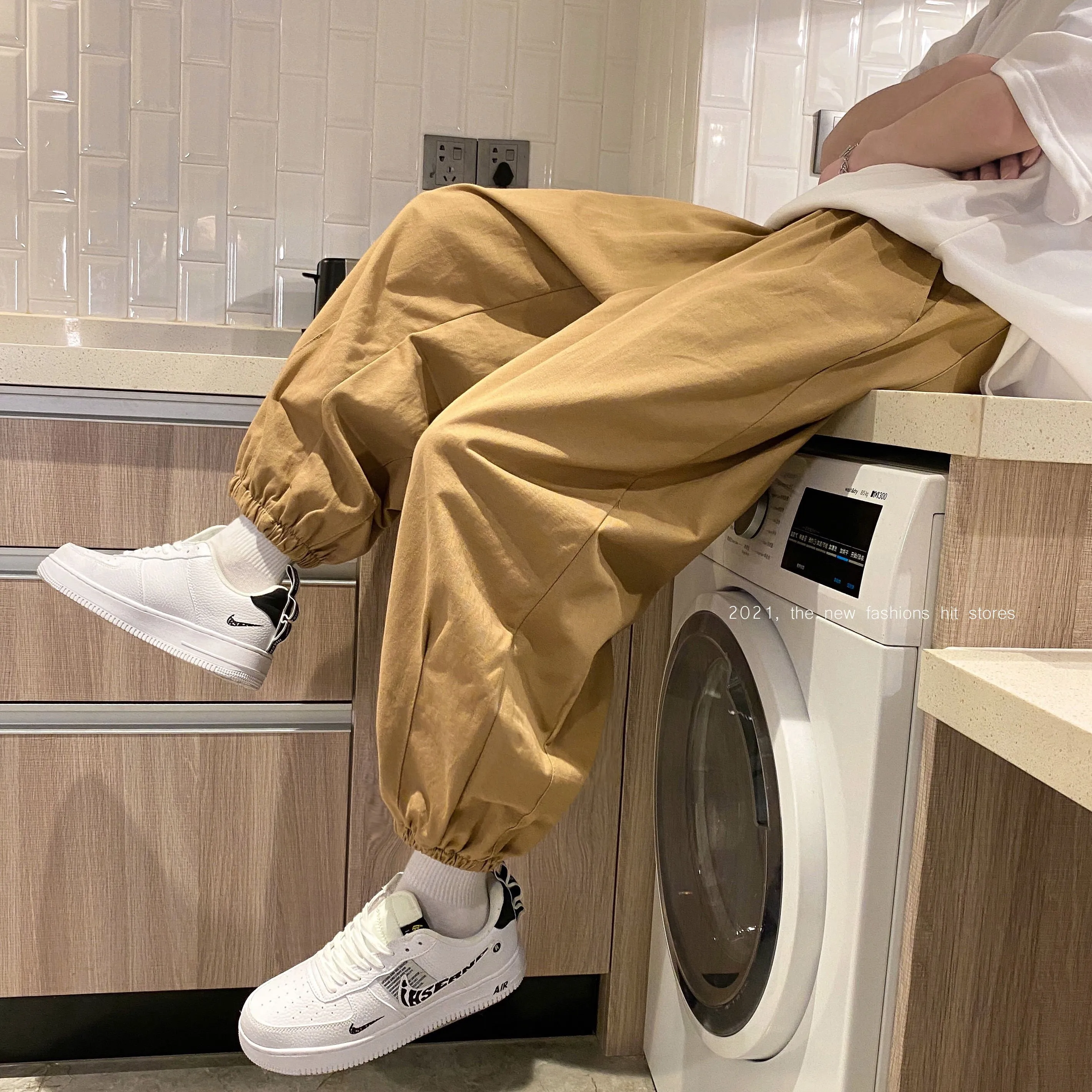 Essential Loose Joggers