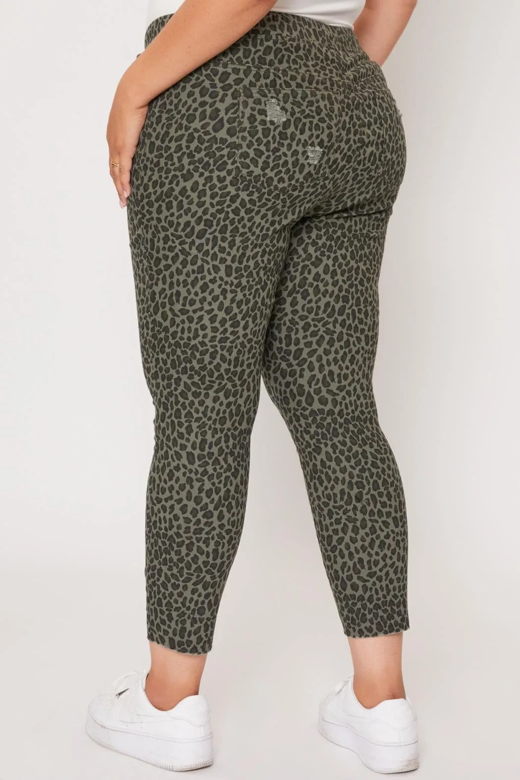 Women's Plus Size High Rise Ankle Jogger