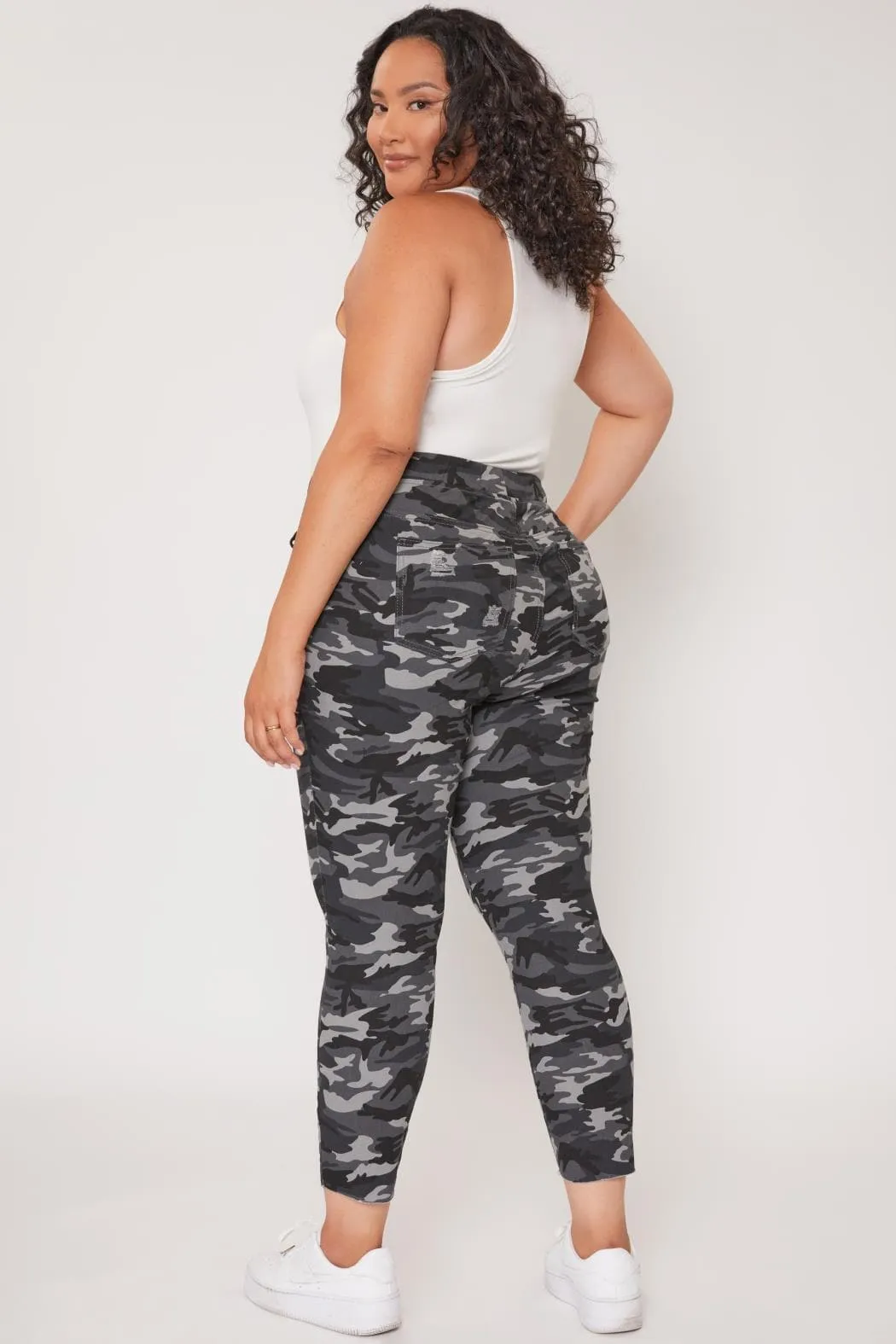 Women's Plus Size High Rise Ankle Jogger