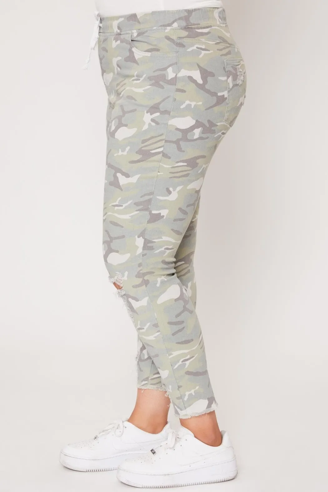 Women's Plus Size High Rise Ankle Jogger