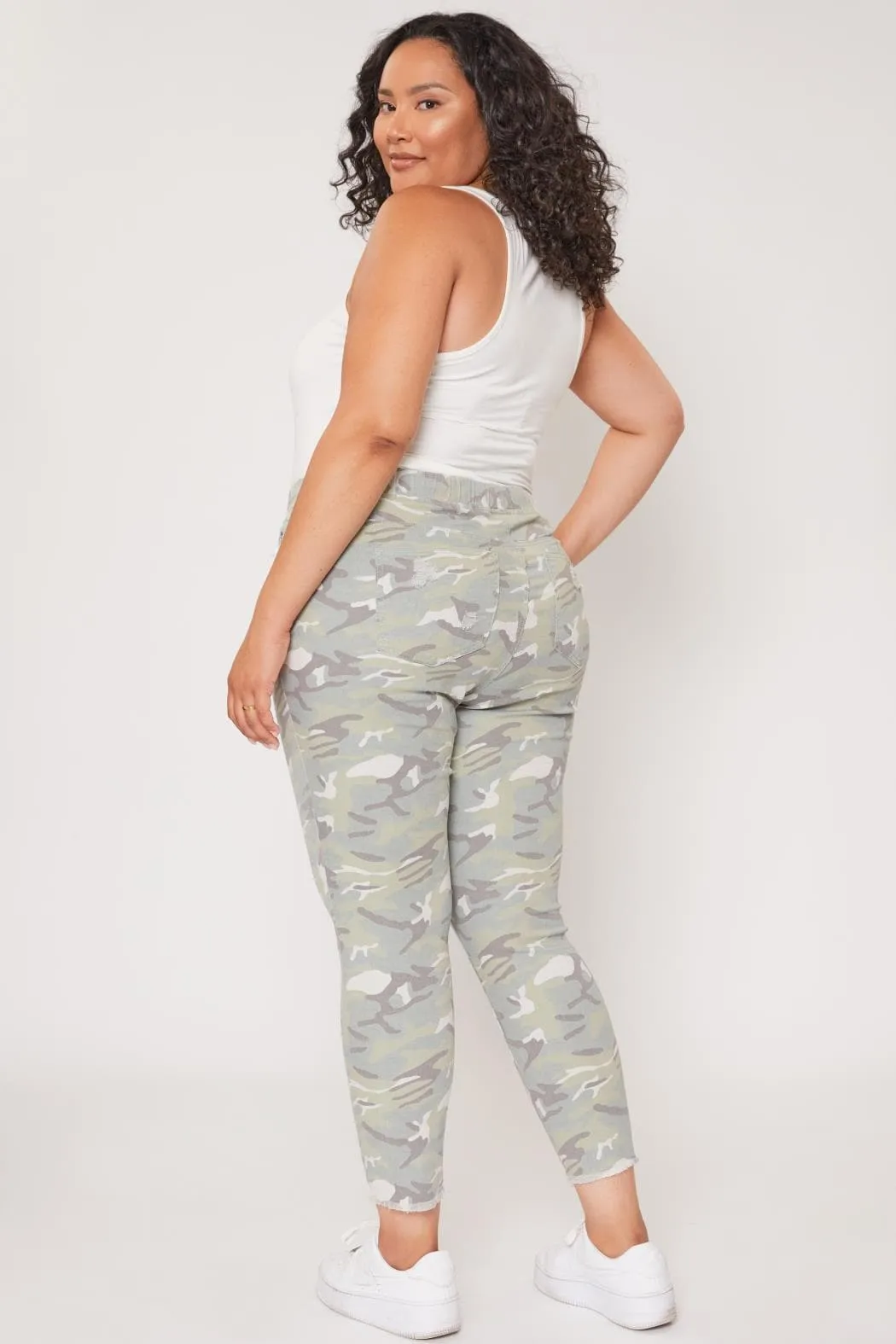 Women's Plus Size High Rise Ankle Jogger